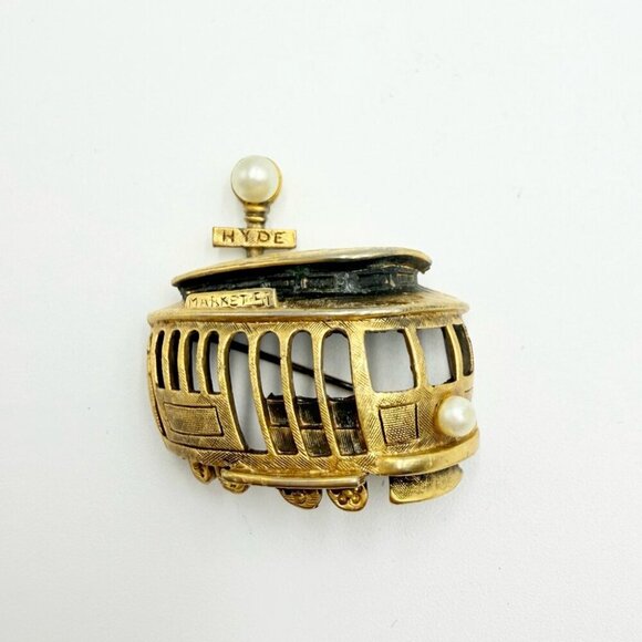 Vintage Tortolani Domed Hyde & Market street Trolley Brooch in Gold - Picture 7 of 8